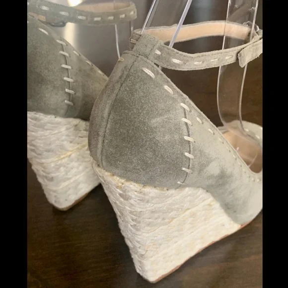 💫HP‼️💫 GIUSEPPE ZANOTTI Wedges in Grayish-Sage Color, Size 38.5 (US 8.5) - Picture 6 of 11